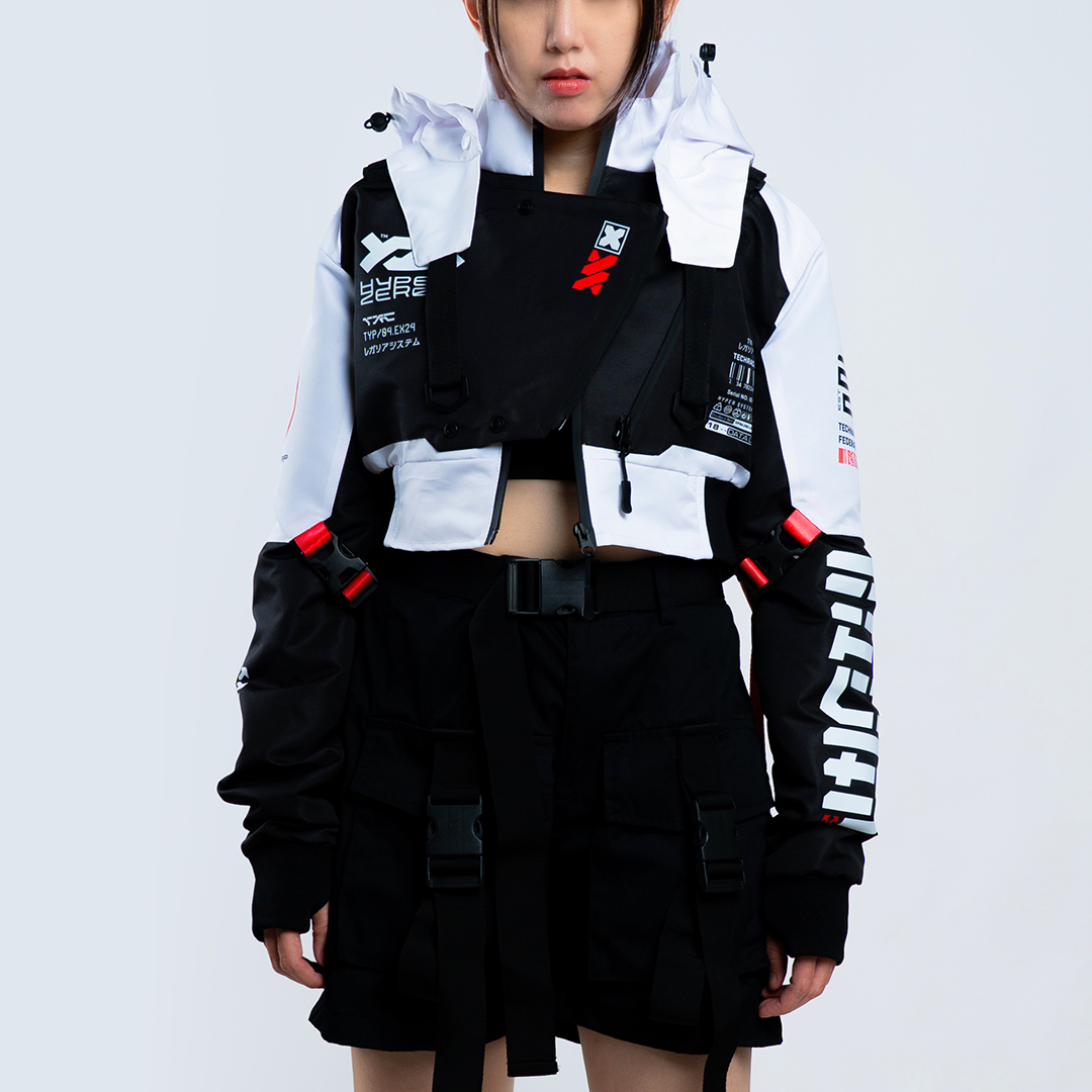 hyper/ crop.white
